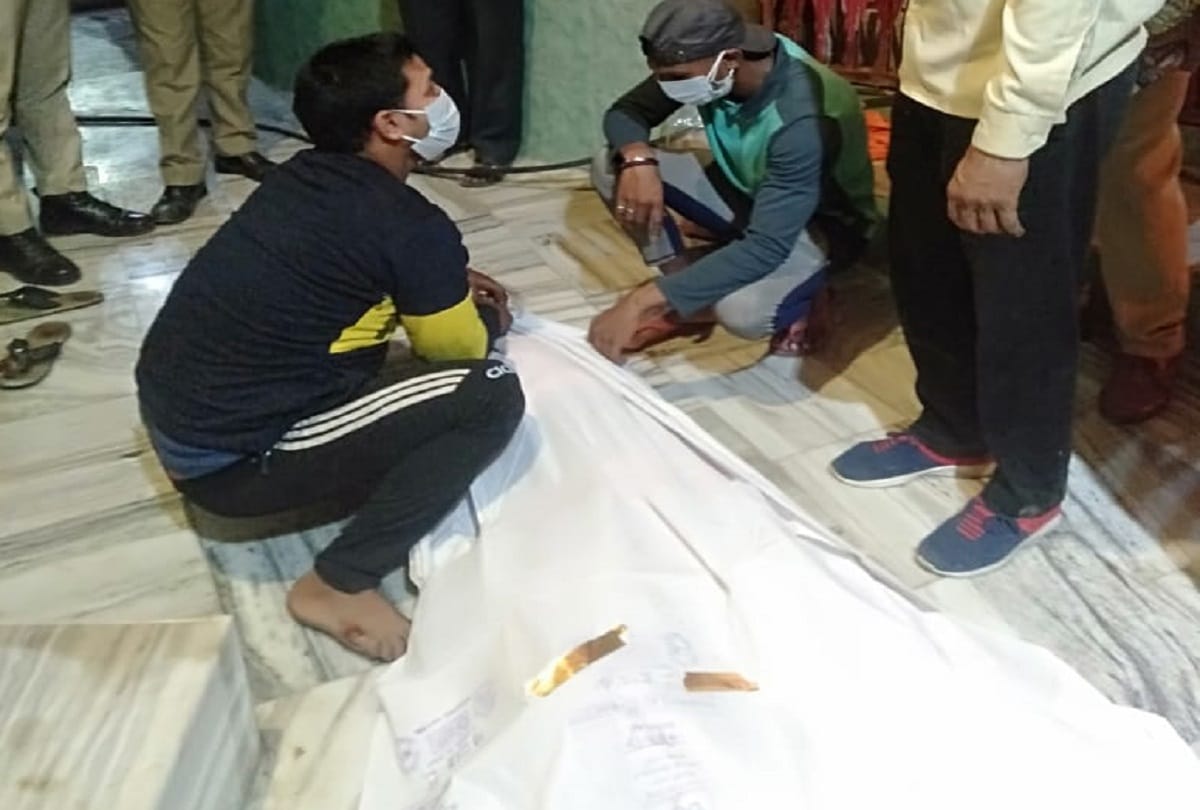 Suspicious death of sadhu in Naga Ashram varanasi who came from Lucknow rats gnawed legs of dead body