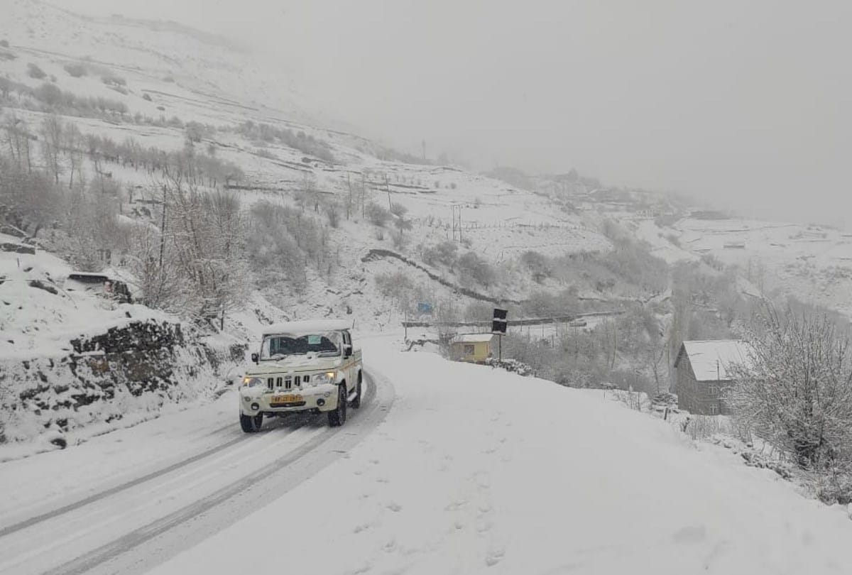 fresh snowfall in rohtang himachal pradesh rain in chamba manali