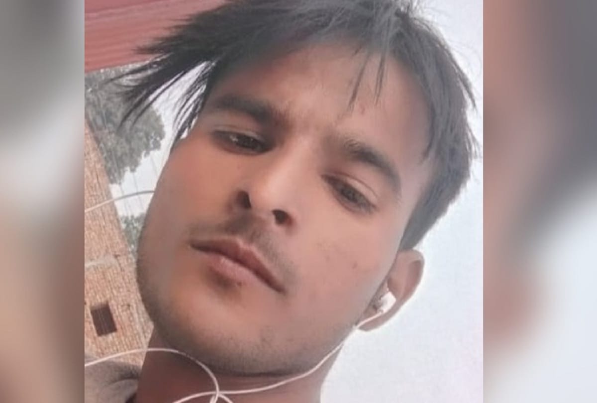 body of lover was found hanging from house of girlfriend In Shahjahanpur family says murdered and hanged