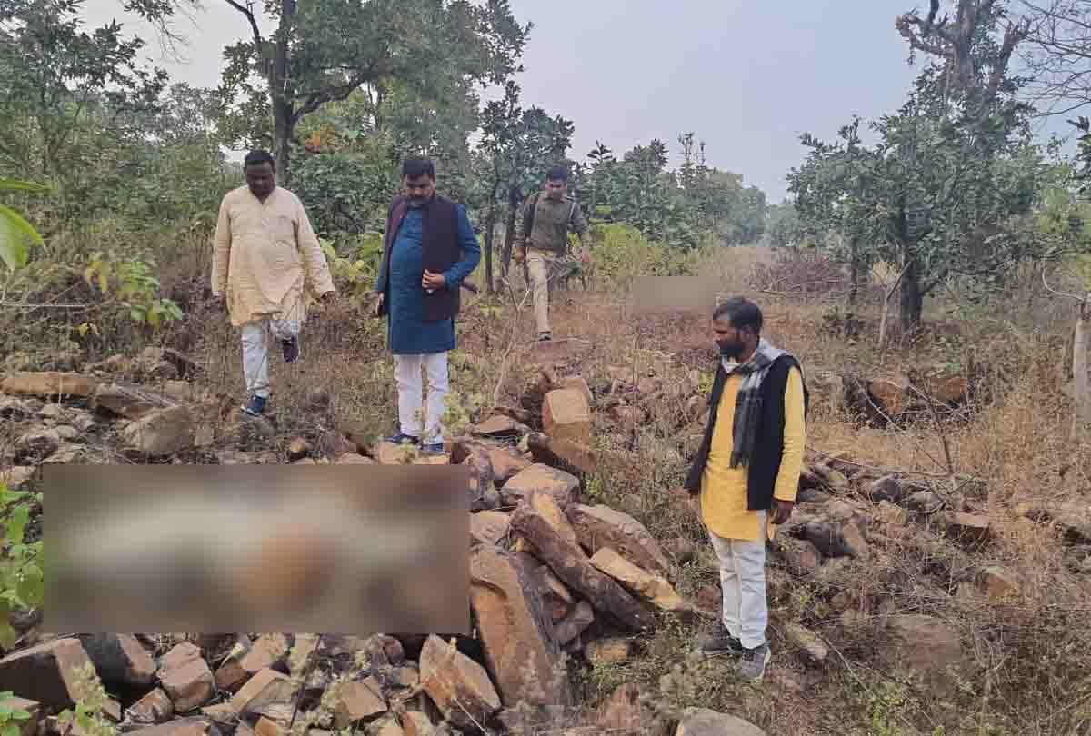 banda: Cows buried alive in soil and stones