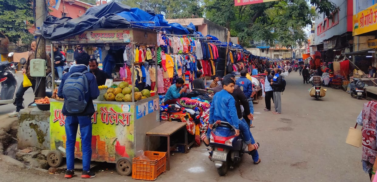 Goods on the drain, Shop on the street