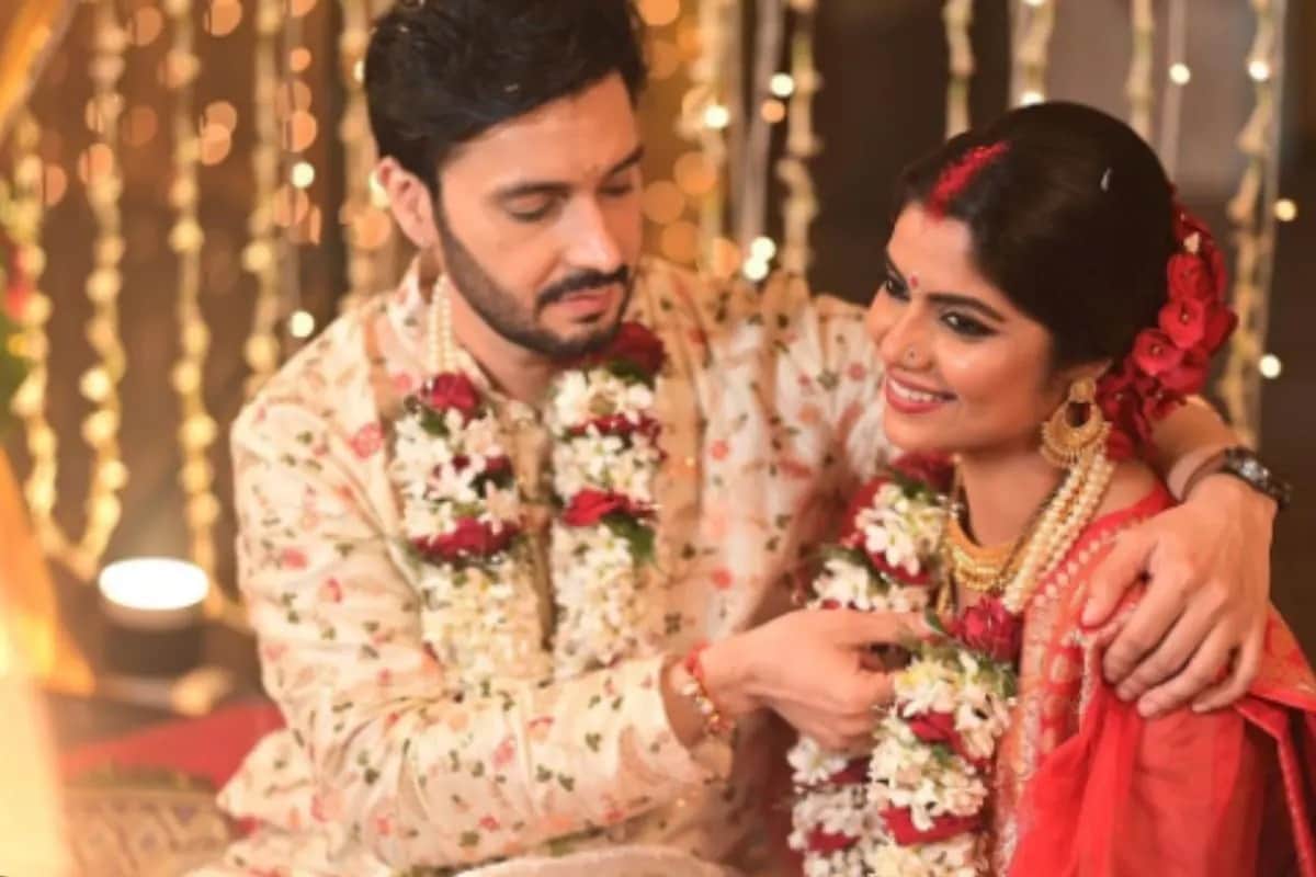 Just Married: Naagin actress Sayantani Ghosh marries boyfriend Anugrah Tiwari, see photos