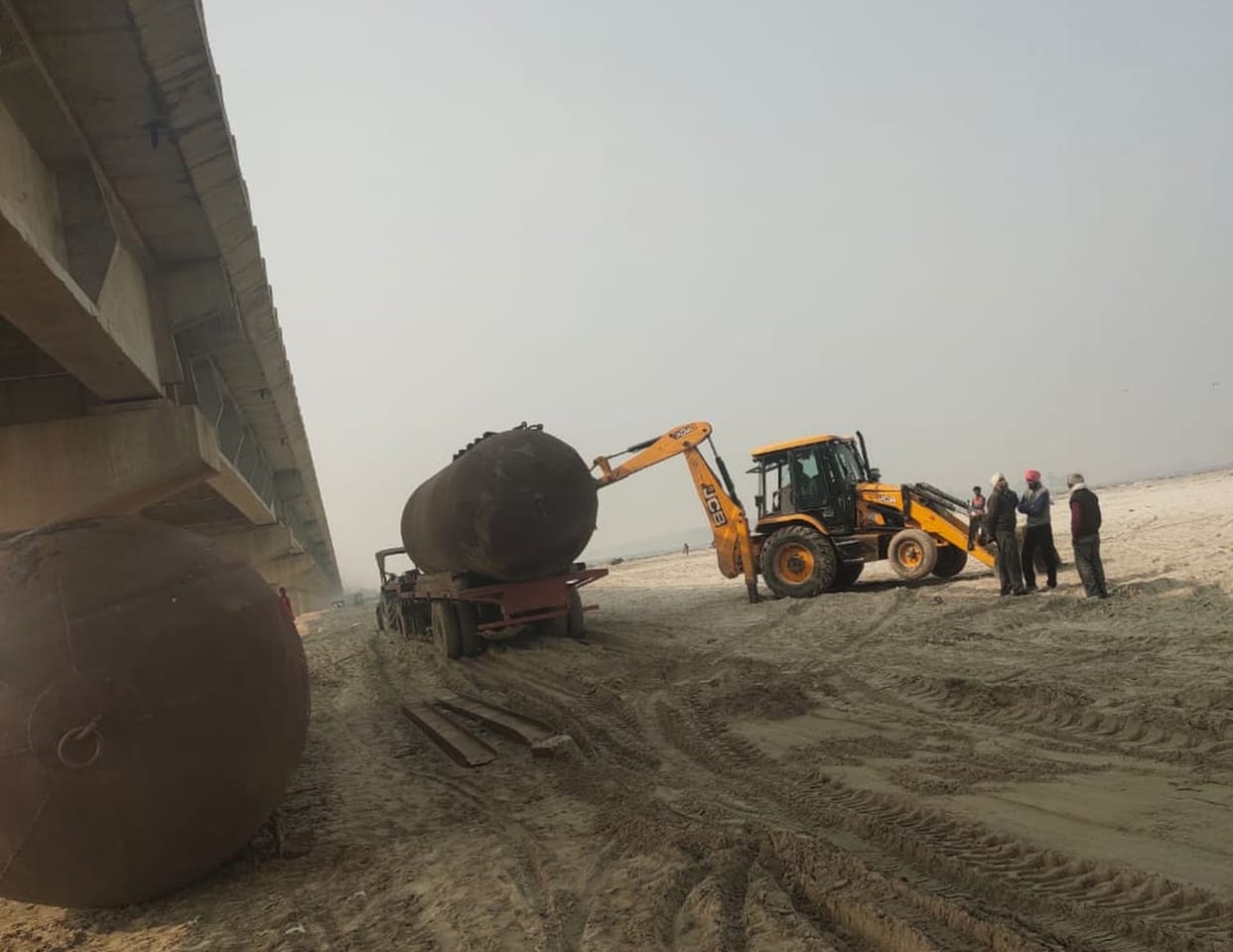 Pantoon bridge to be made of 24 casks, officials camped