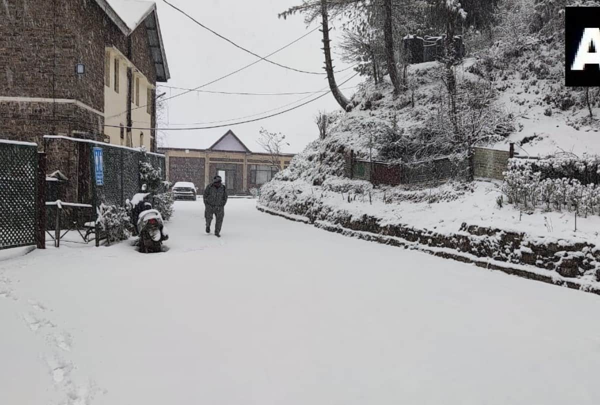 Snowfall in Himachal Pradesh: season first snowfall in Kufri Narkanda Manali Solangnala Jalori pass