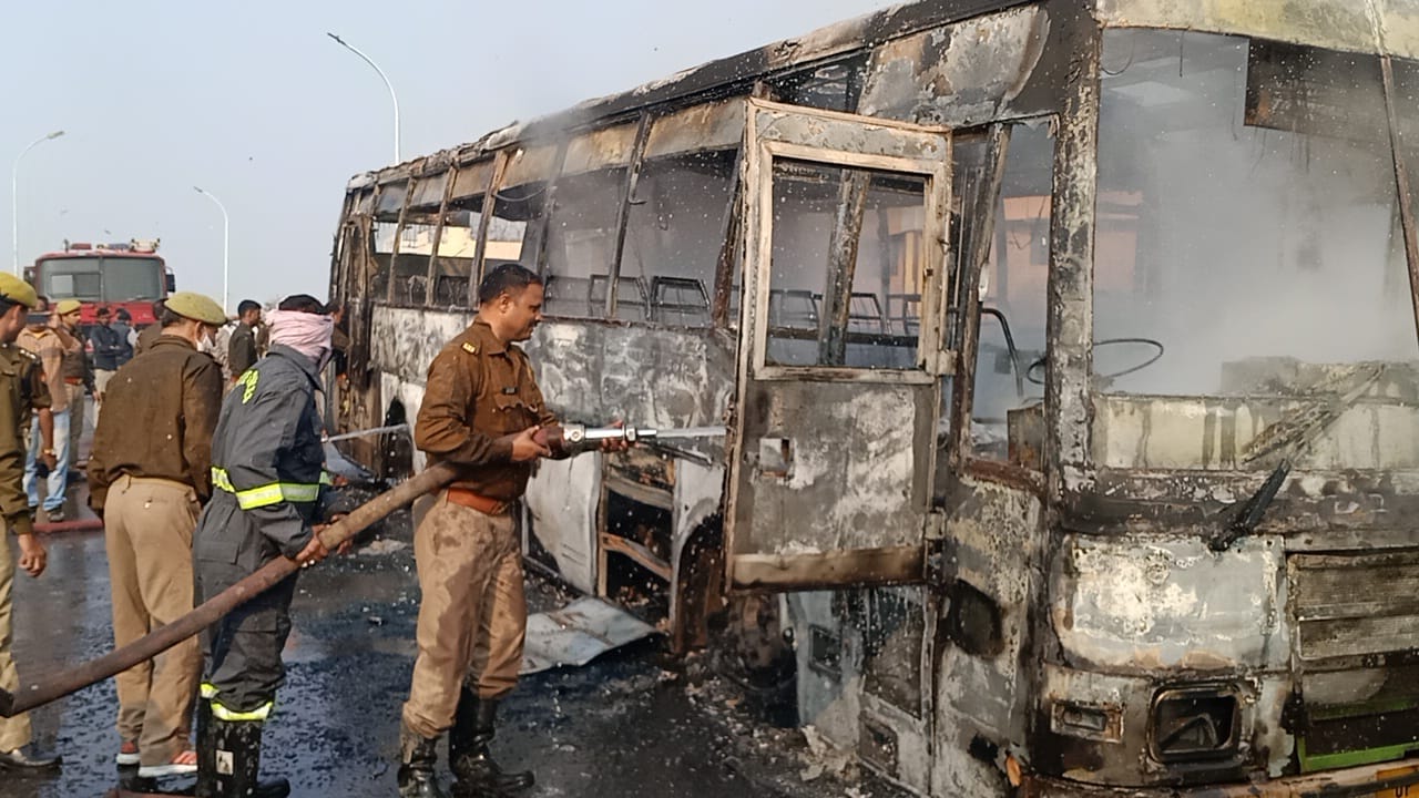 accident in varanasi massive fire broke out in bus moving on overbridge passengers narrowly escaped amidst  flames