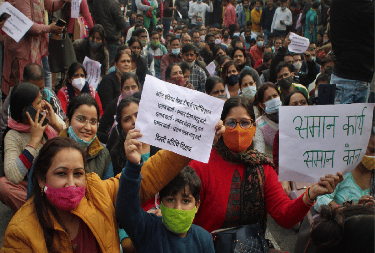 Delhi: If the demands of guest teachers are not met, they will protest again, memorandum submitted in the name of CM