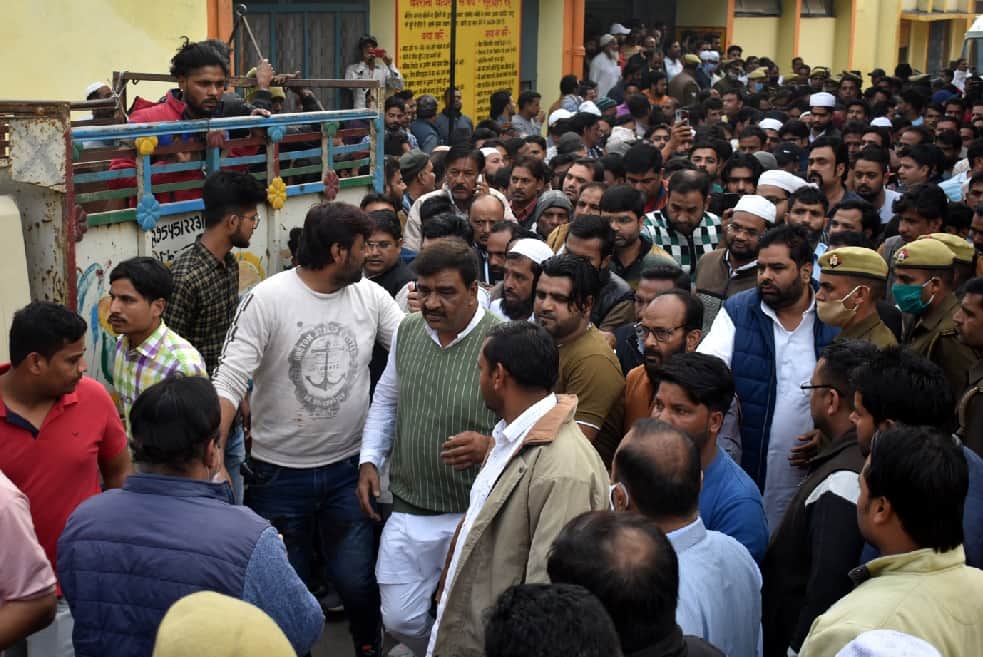 Haji Yunus Convoy Attacked Case The miscreants had accurate information, the car parked 20 meters away