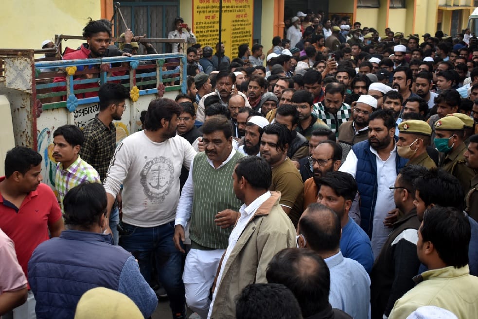 Haji Yunus Convoy Attacked Case The miscreants had accurate information, the car parked 20 meters away