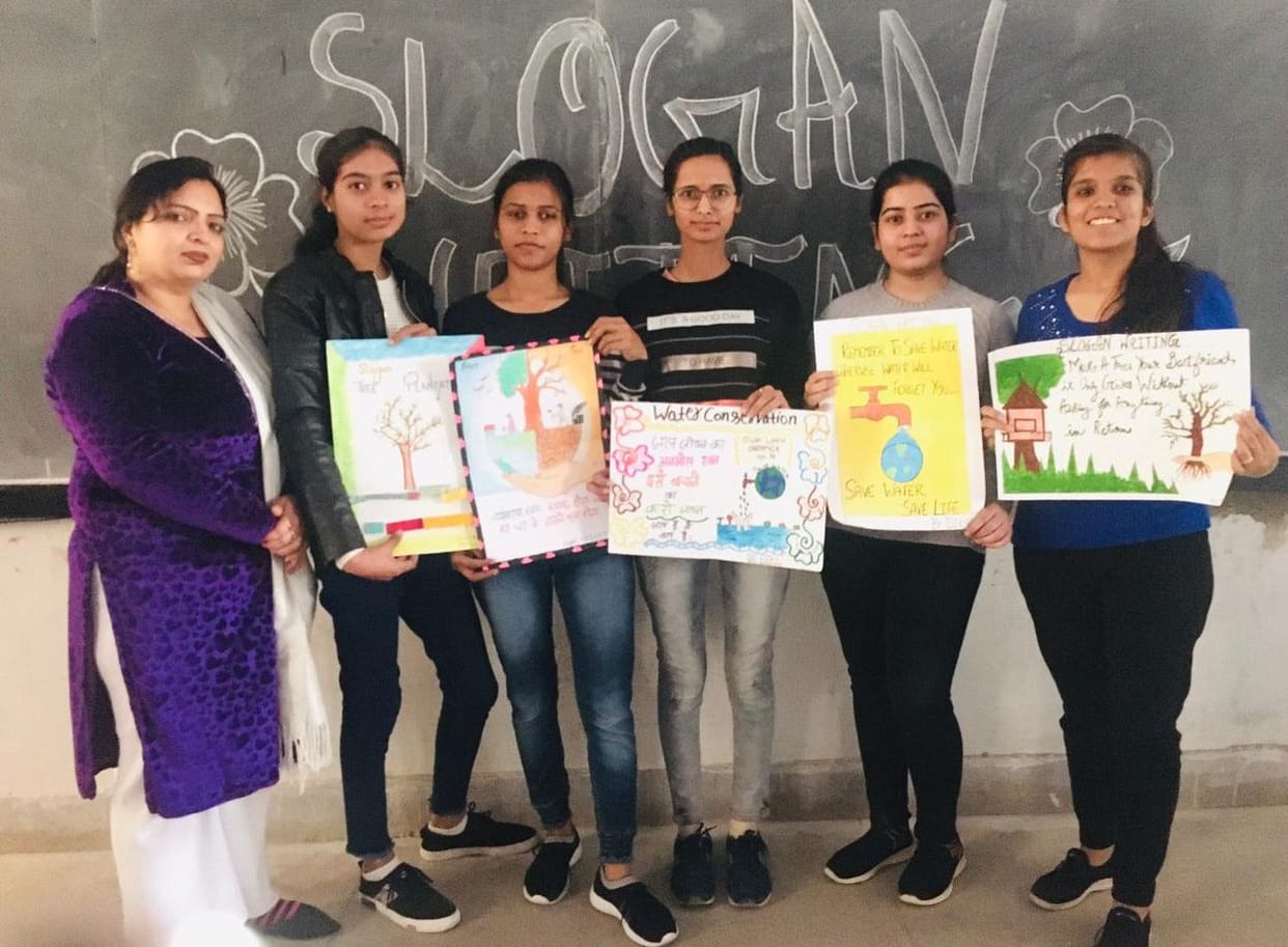 Kajal tops in slogan writing competition