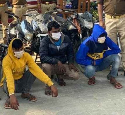three thief arrest