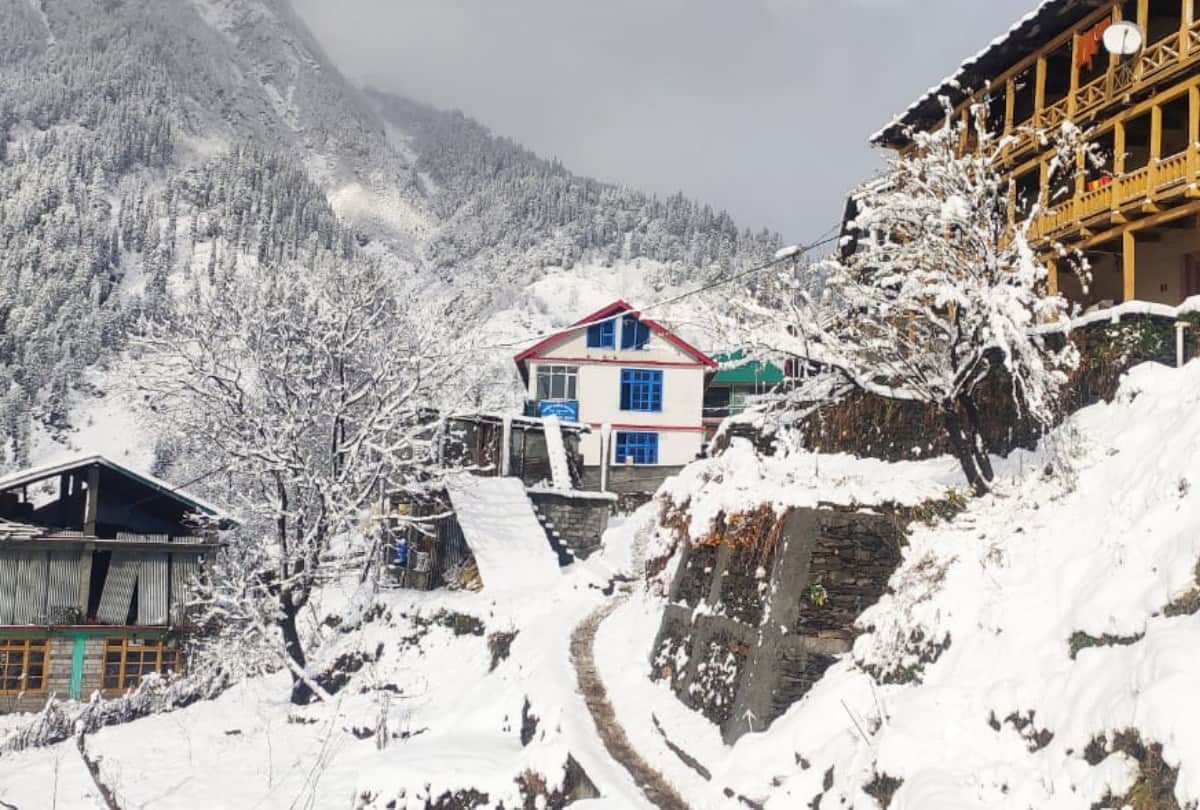 Snowfall in Himachal Pradesh: season first snowfall in Kufri Narkanda Manali Solangnala Jalori pass