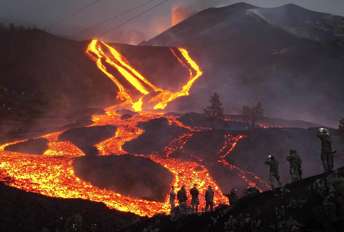 Photos of Semeru Volcanic Eruption On The Java Island Indonesia, 15 death till now