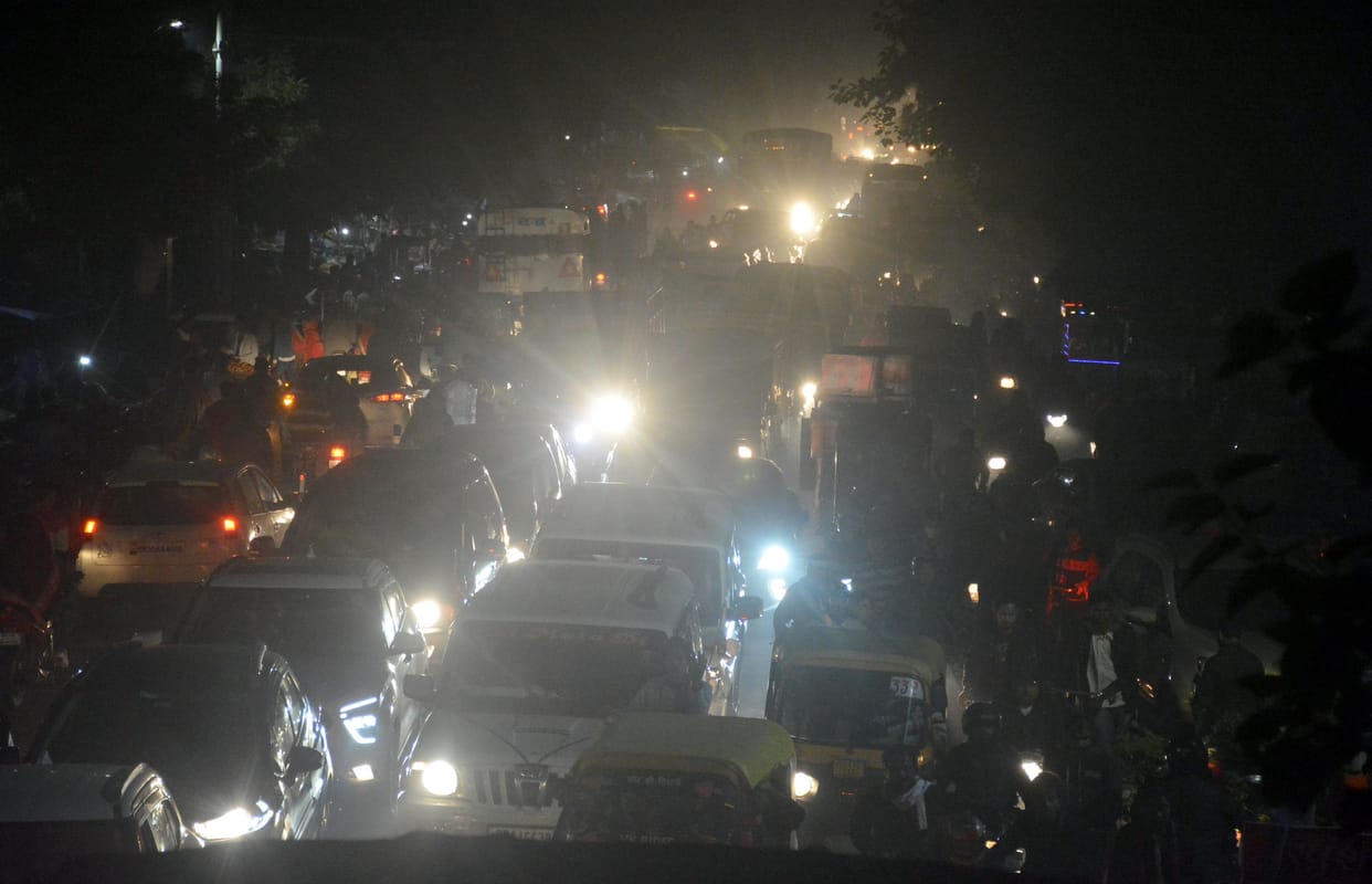 Traffic system failed in the city