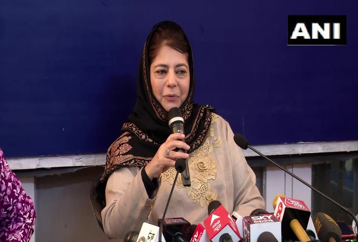 Delhi: PDP chief Mufti reiterates - I will not contest elections until Article 370 is restored