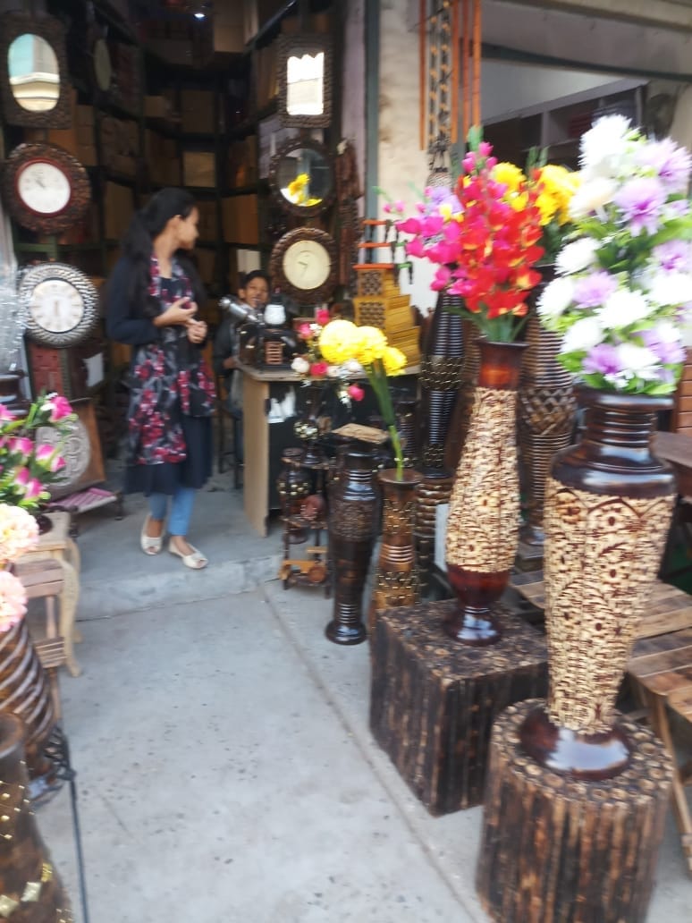 Handicrafts exporters uneasy due to Omicron's call