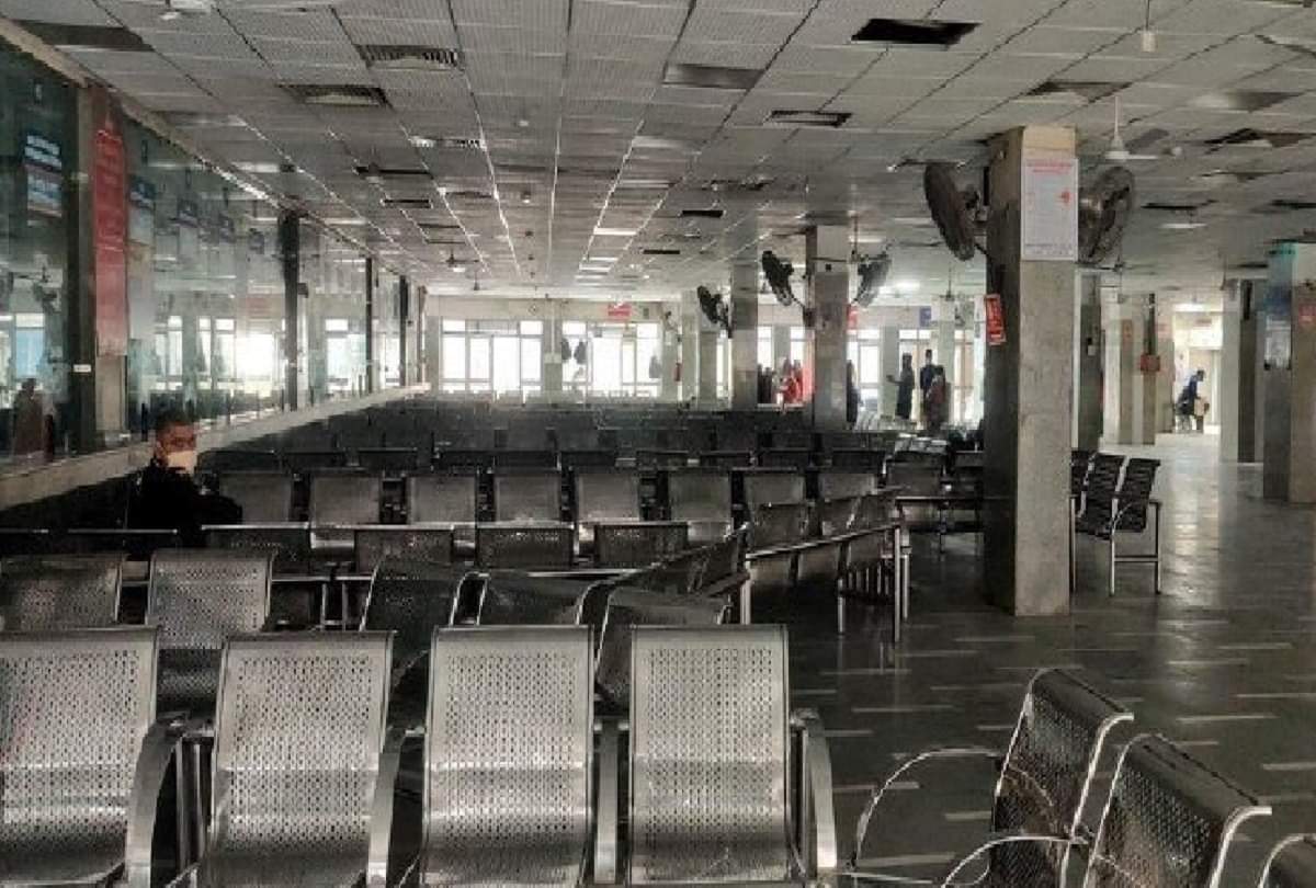 Doctors strike: Tears in eyes, patients joining hands with the pain of illness, no hearing, no treatment