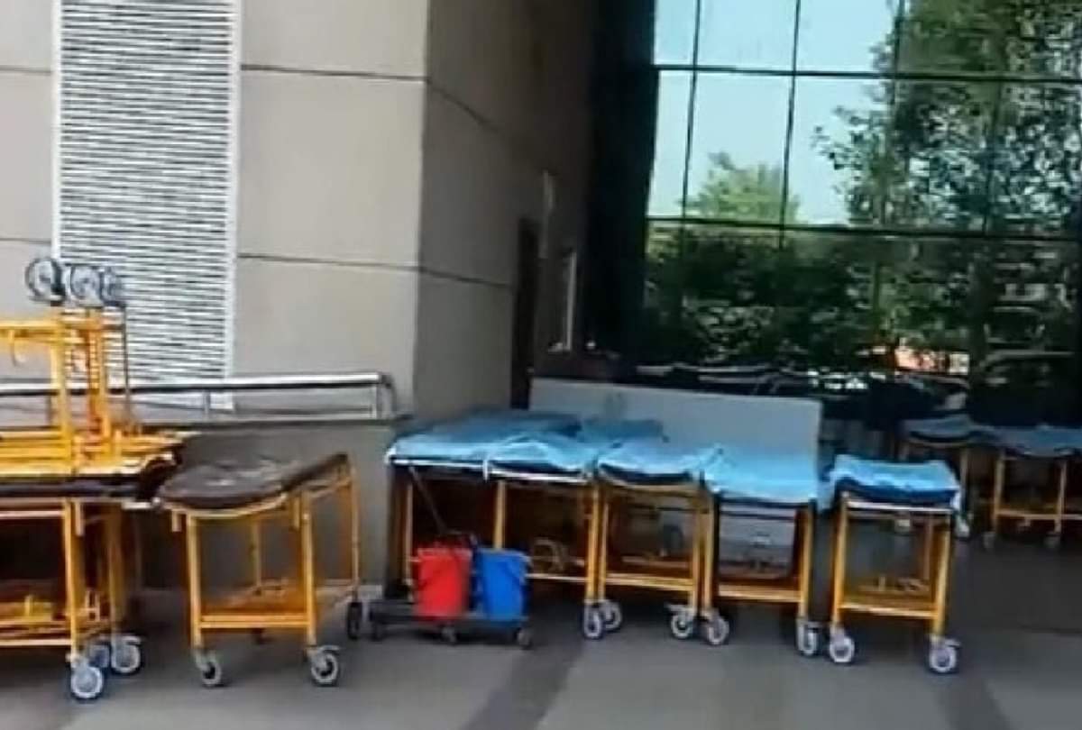 Doctors strike: Tears in eyes, patients joining hands with the pain of illness, no hearing, no treatment