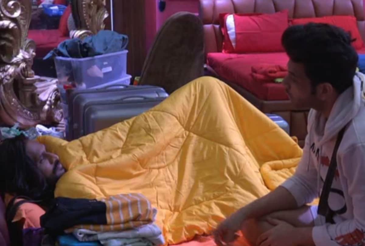 Bigg Boss 15 abhijeet bichukale told Rashami Desai a witch enmity started between them