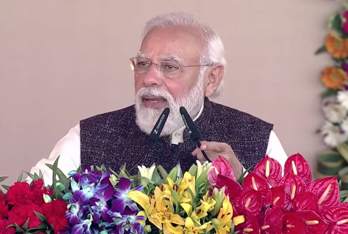 PM started his speech from Bhojpuri then Modi Modi Modi slogans start