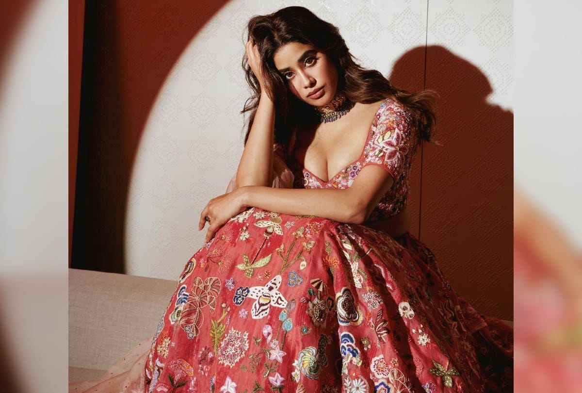 Janhvi Kapoor Embroidered Peach Lehenga Photos Viral