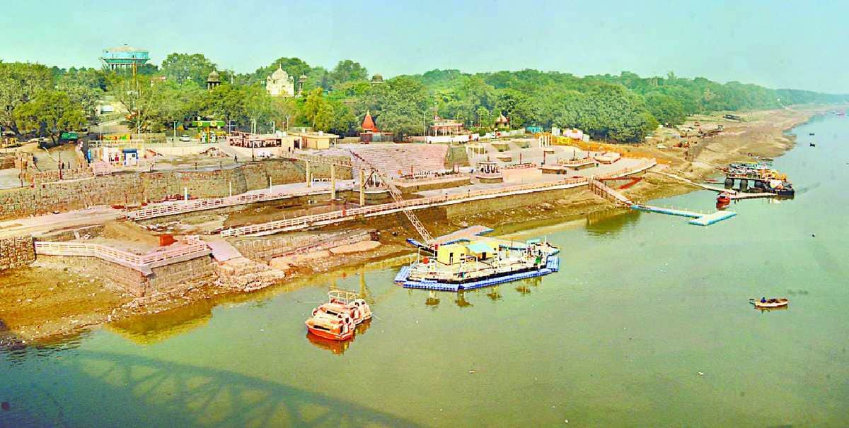 pm modi varanasi visit new year gift of rs two thousand crores to banaras ropeway city and many more projects