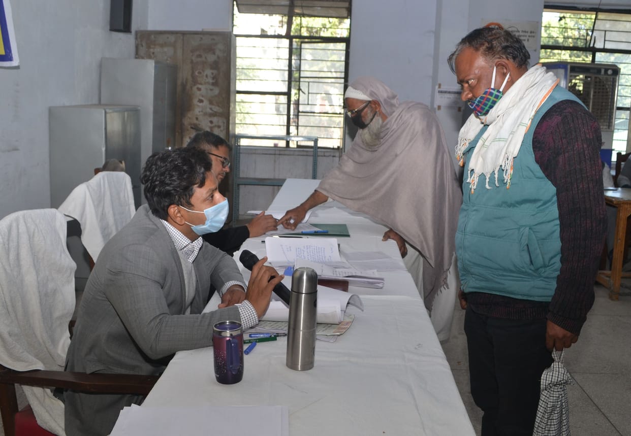 Officers did not reach Tehsil Day, Joint Magistrate reprimanded