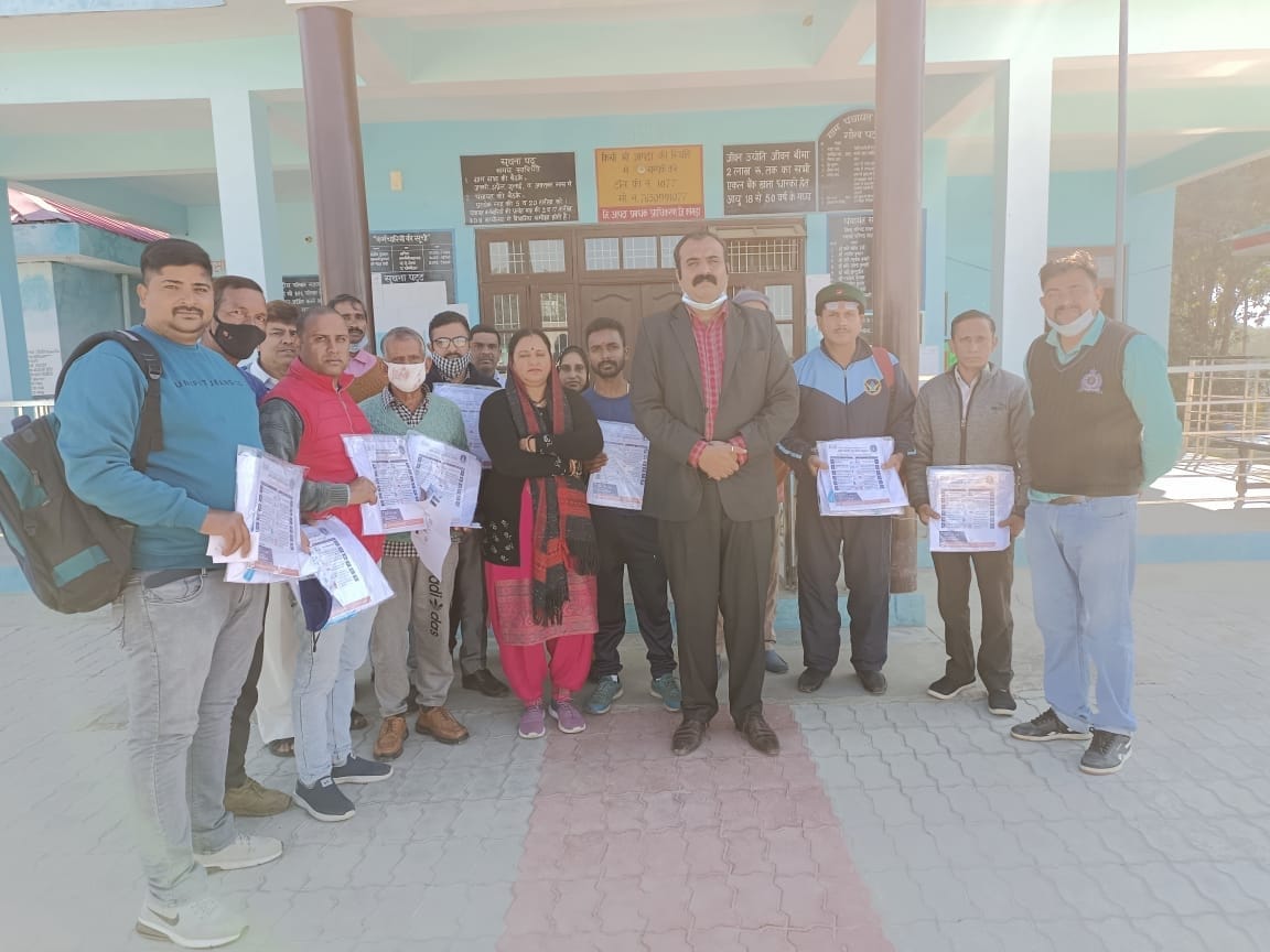 Preecha Gill first in poster making competition