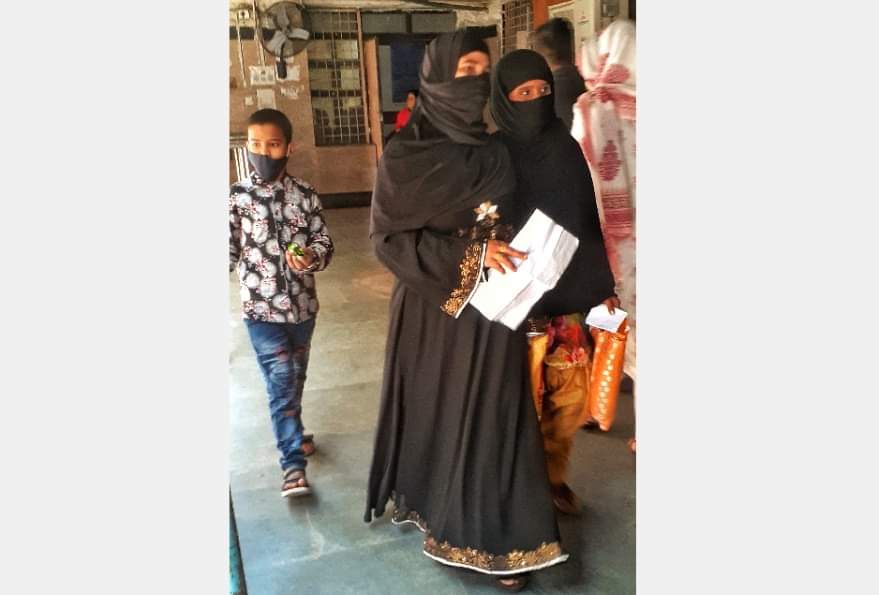 Doctors strike: Tears in eyes, patients joining hands with the pain of illness, no hearing, no treatment