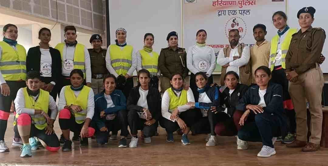 Welcome to Police's Jagriti Cycle Yatra on arrival in Jind