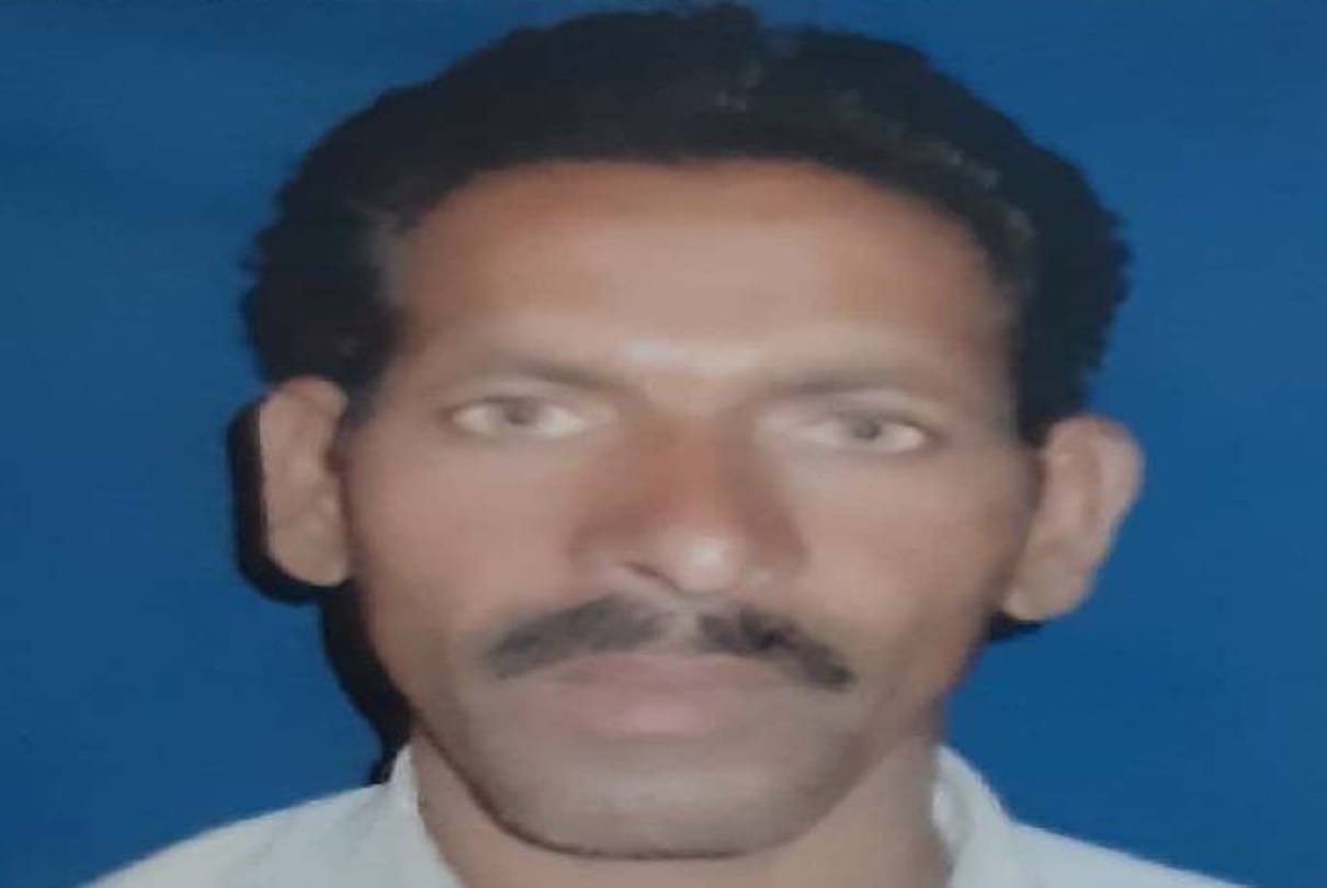 Dewas: The elder brother along with the sons killed the younger brother, thrashed him with sabbal and shovel and mounted the tractor...