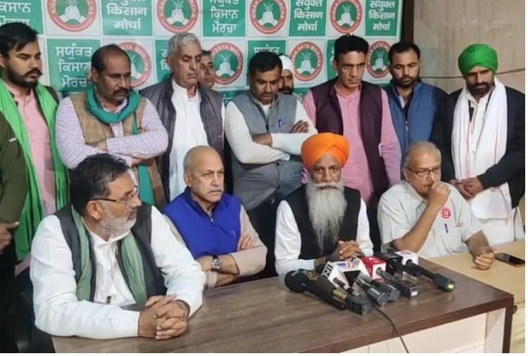 farmers protest samyukt kisan morcha meeting today latest news update Angry farmers can make a strategy for travel to Delhi today