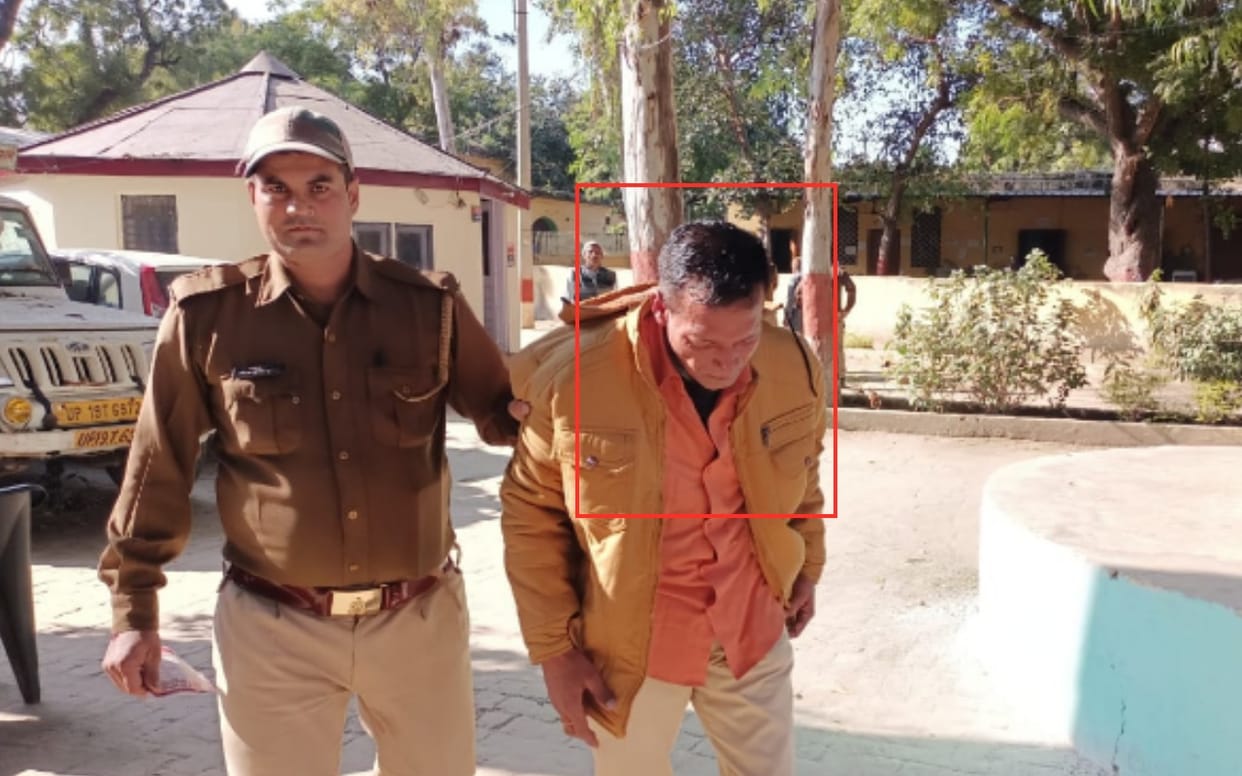 Shamli: Robbery in at DM's Steno's house in daytime, two miscreants caught