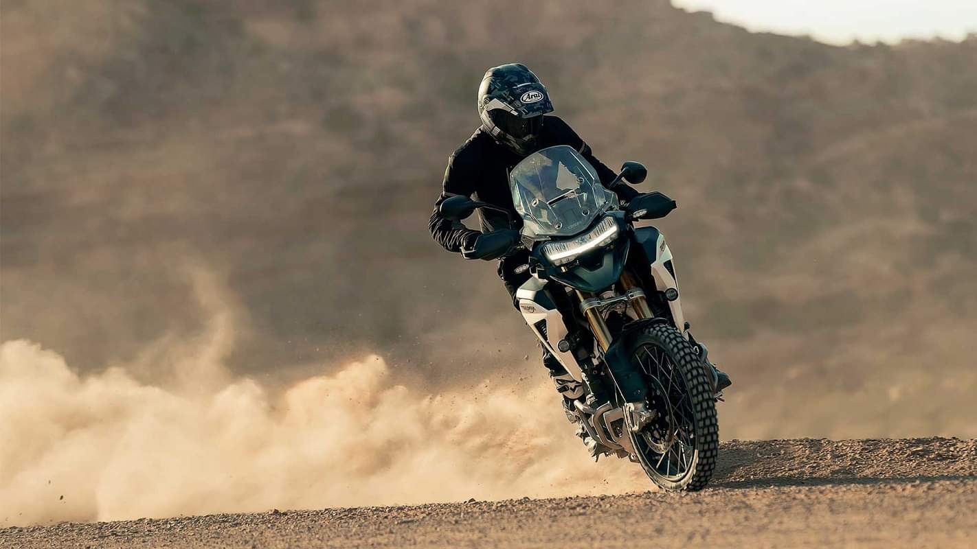 Triumph Motorcycles unveils new Tiger 1200 range of adventure bikes Tiger 1200 GT range Tiger 1200 GT, Tiger 1200 GT Pro and Tiger 1200 GT Explorer