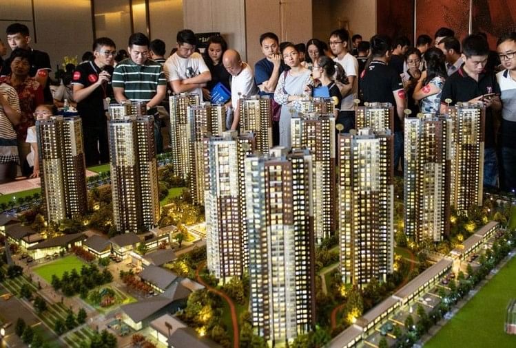 China:रियल एस्टेट कंपनी का हाल खराब, कंट्री गार्डन ने 7.6 अरब डॉलर के नुकसान  के साथ ऋण चूक का अंदेशा जताया - Chinese Property Developer Country Giant  Warns Of Usd 7.6 Bn Loss As It Nears Default - Amar Ujala Hindi News Live