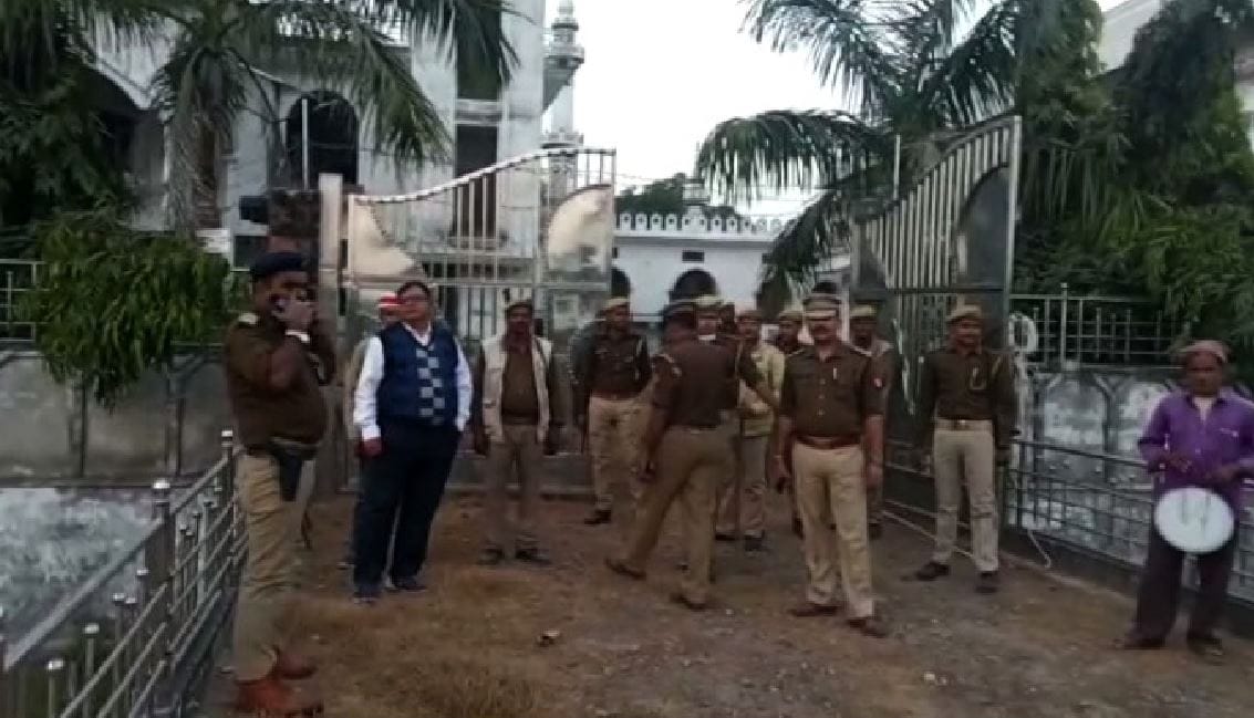 Action continues against Mukhtar Ansari property worth three crores of henchmen attached in Azamgarh