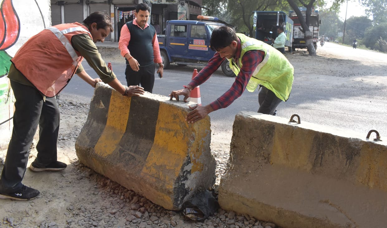 fathepur news,NHAI swung into action, stopped illegal cuts