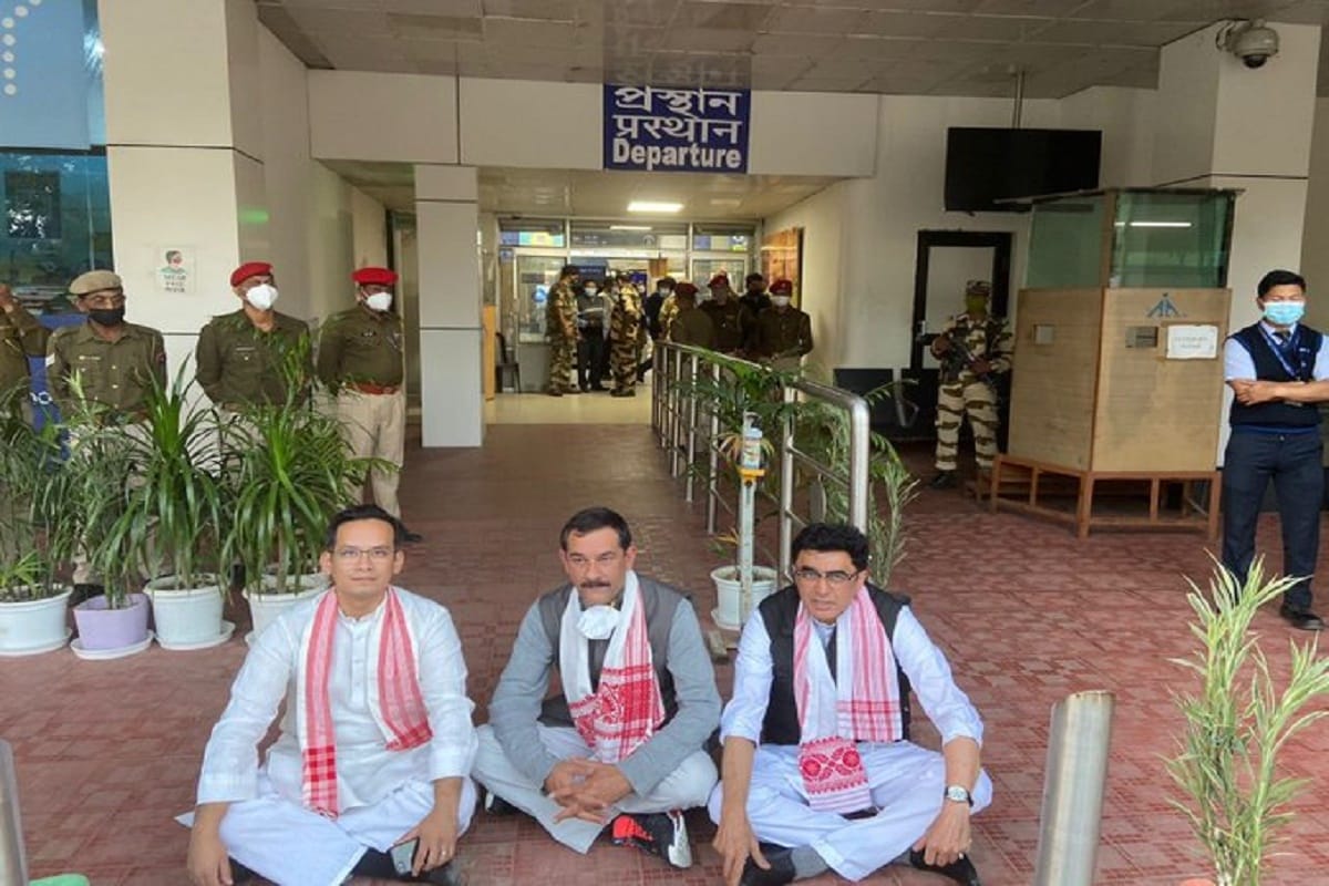 Congress delegation that was going to Nagaland, stage a sit-in protest at Jorhat Airport in Assam