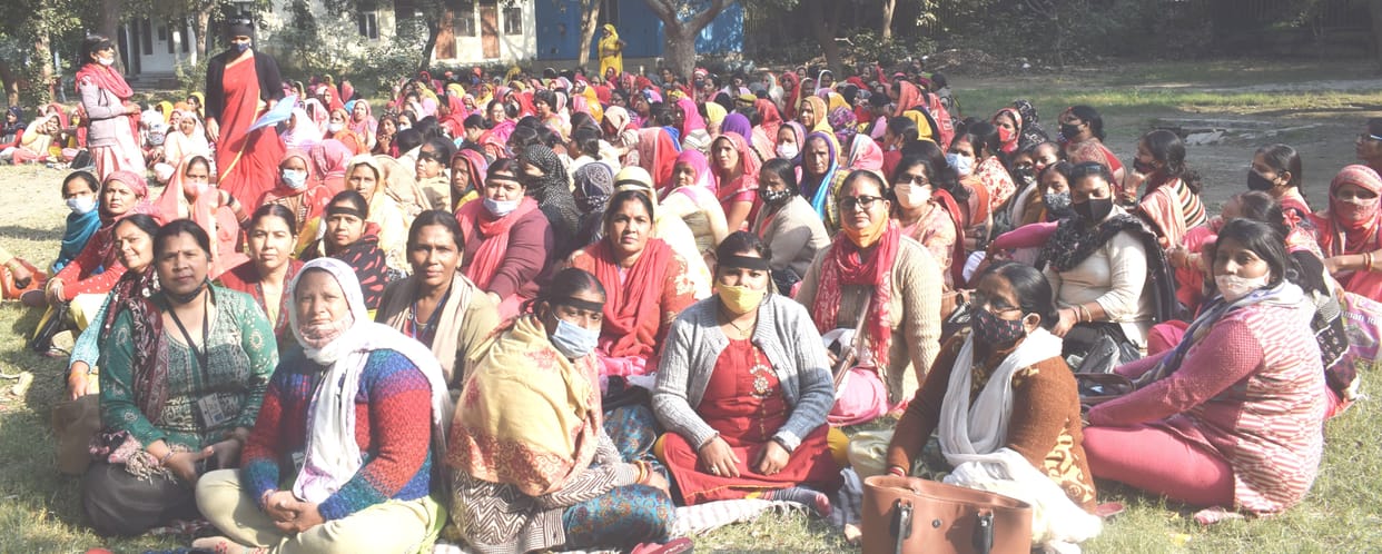 Anganwadi workers protest at collectorate for 11 point demands