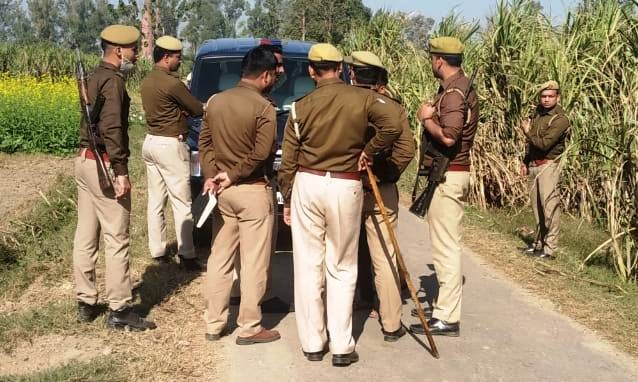 Cash worth Rs 1.75 lakh looted from salesmen
