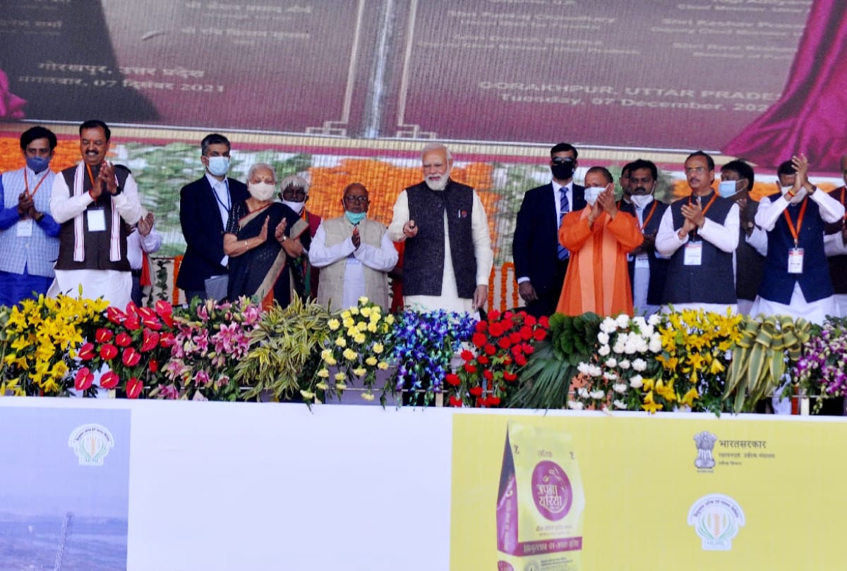 Read the analysis on PM Narendra Modi rally in Gorakhpur.