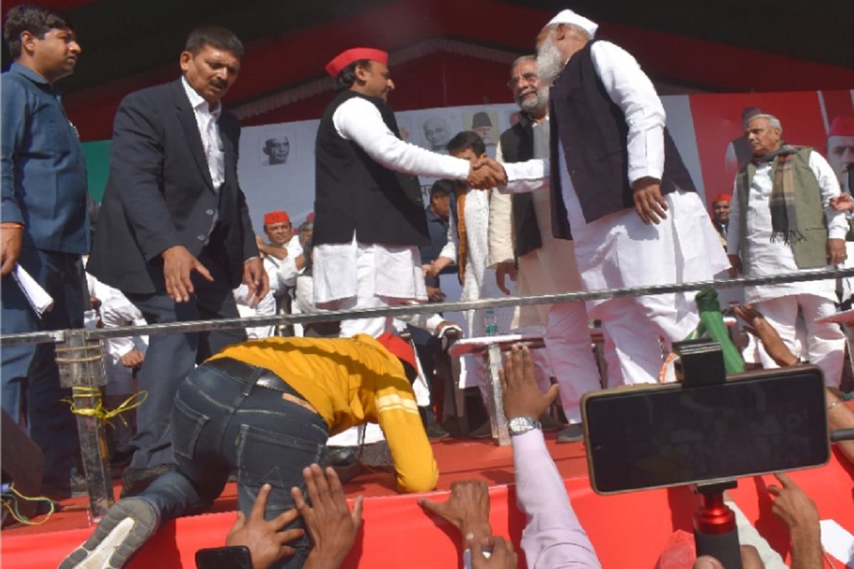 Meerut News: the crowd have  ruckus in rally of Akhilesh and Jayant, and the jam on highway and see photos