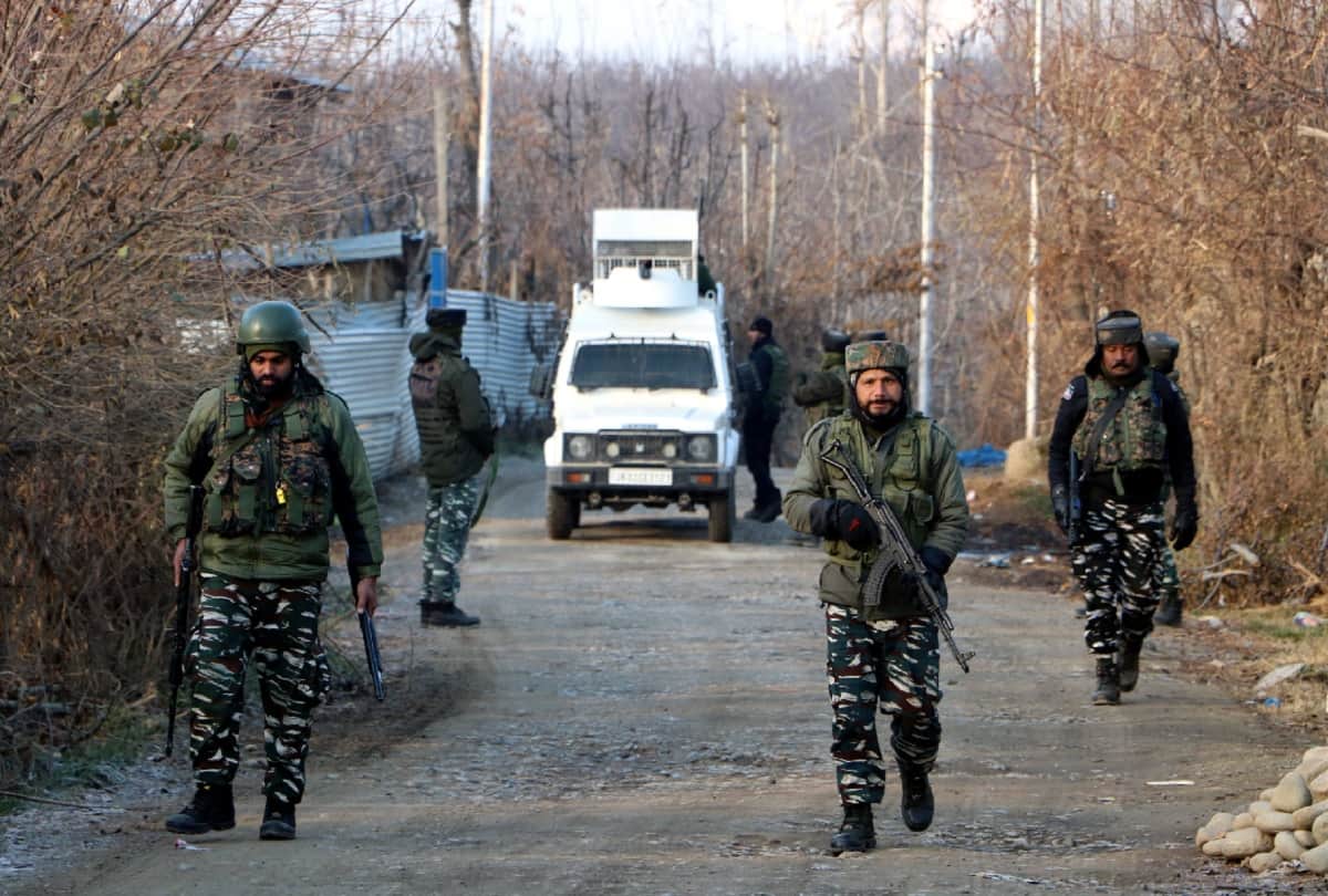 Three sacked including PRO of Kashmir University terrorist connection, LG administration took action