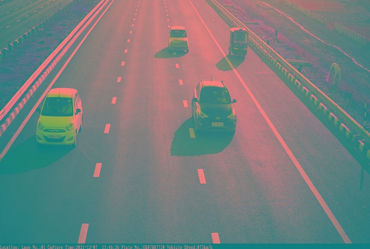 Traffic Police on Delhi-Meerut Expressway and Eastern Peripheral Expressway starts e-challaning based on footage from CCTV cameras