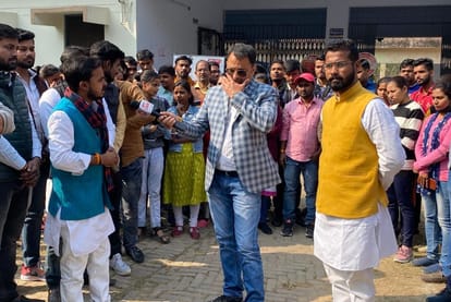 UP Assembly Election 2022 Gorakhpur Youth Ki Baat Coverage News Updates In Hindi