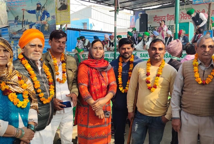 Farmers happy on the victory of one year struggle