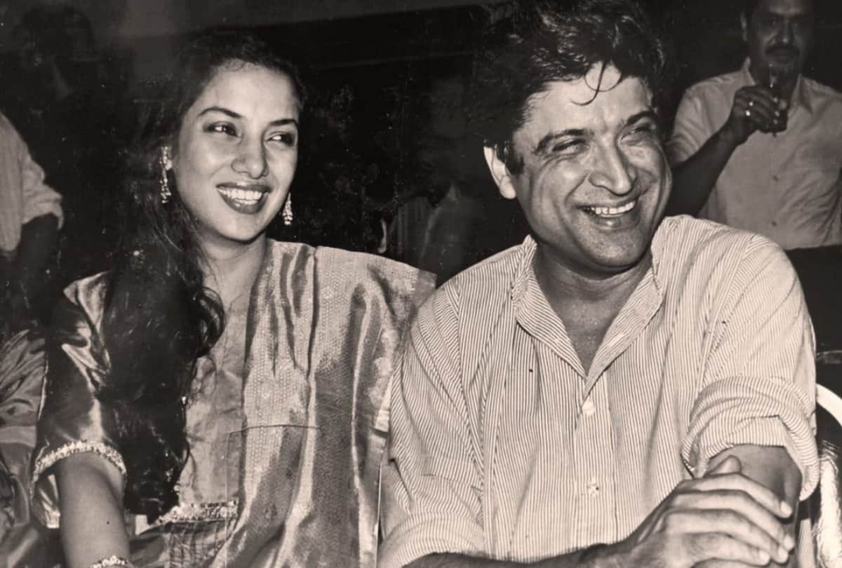 Javed Akhtar and first wife Honey Irani tied the knot on  21 March 1972 and after seven years both got divorced in 1984