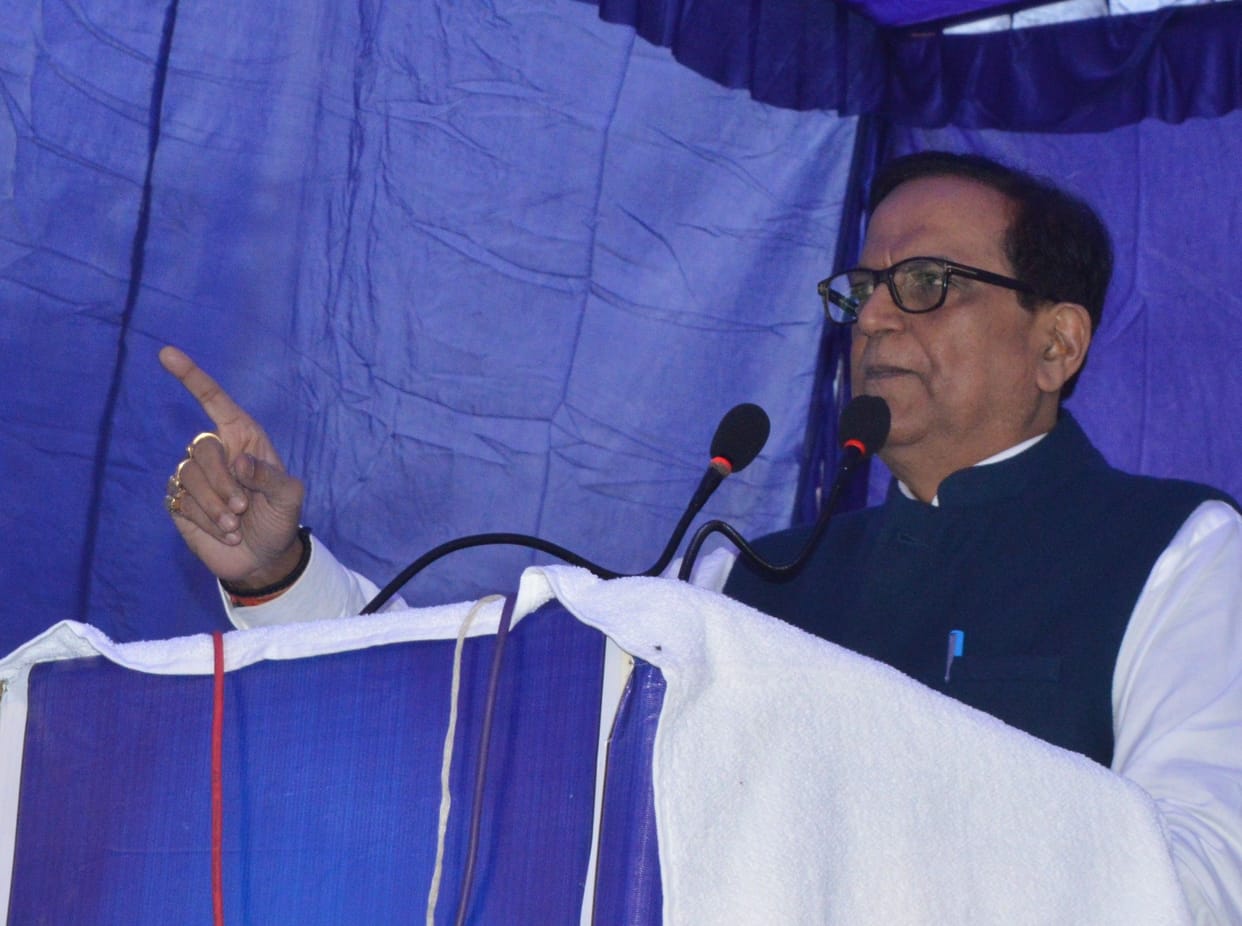 Hathras: 'BJP, SP are two sides of the same coin, both do politics of riots'
