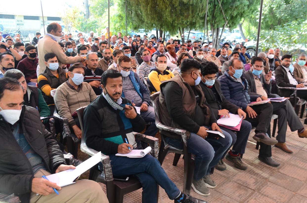 Raised demand for ban on sale of illegal liquor on Block Day