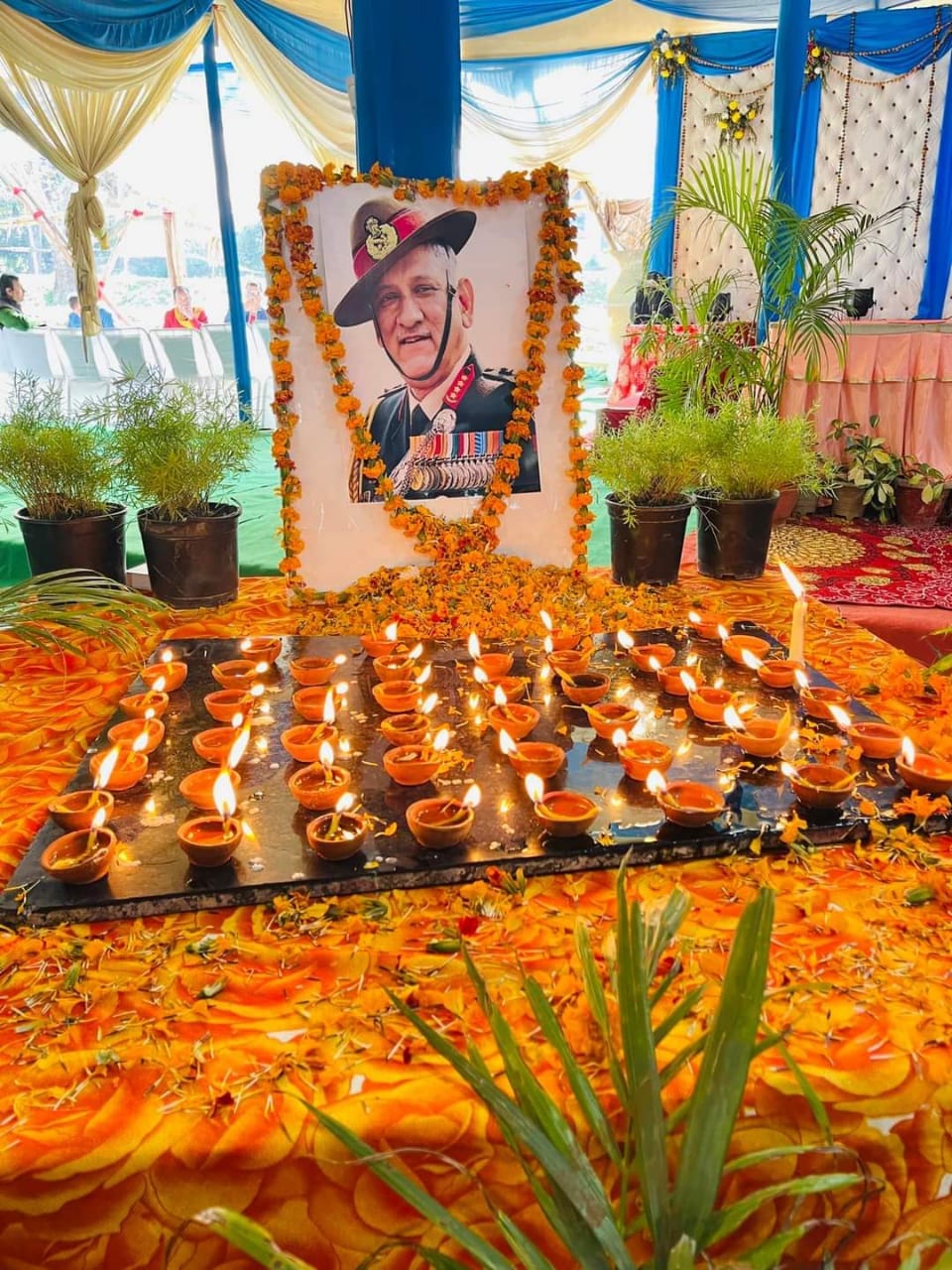 bipin rawat passes away: China and Pakistan were afraid of him, Uttarakhand engulfed in mourning, was given an emotional farewell, photos
