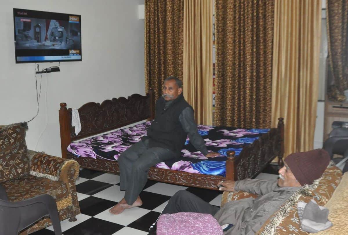 Cds General Bipin Rawat Passed Away Wing Commander Prithvi Singh Chauhan Also Martyerd In Helicopter Crash In Tamilnadu Family In Deep sorrow